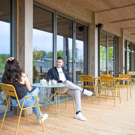 Le Bout Du Parc De Hotel Versailles
