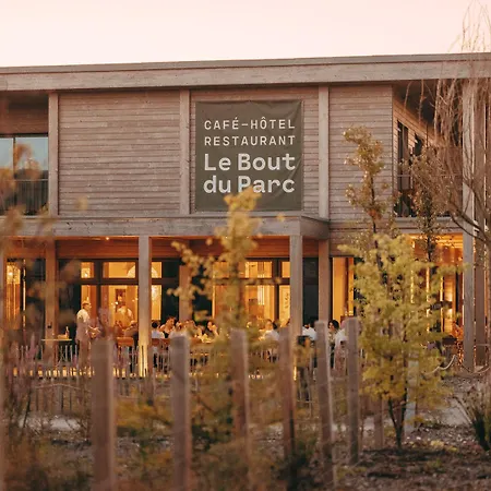 Le Bout Du Parc De Hotel Versailles